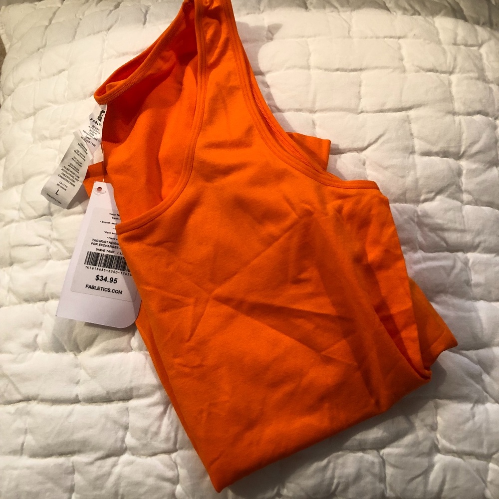 Fabletics | Wave Seamless Tank - Picture 3 of 5